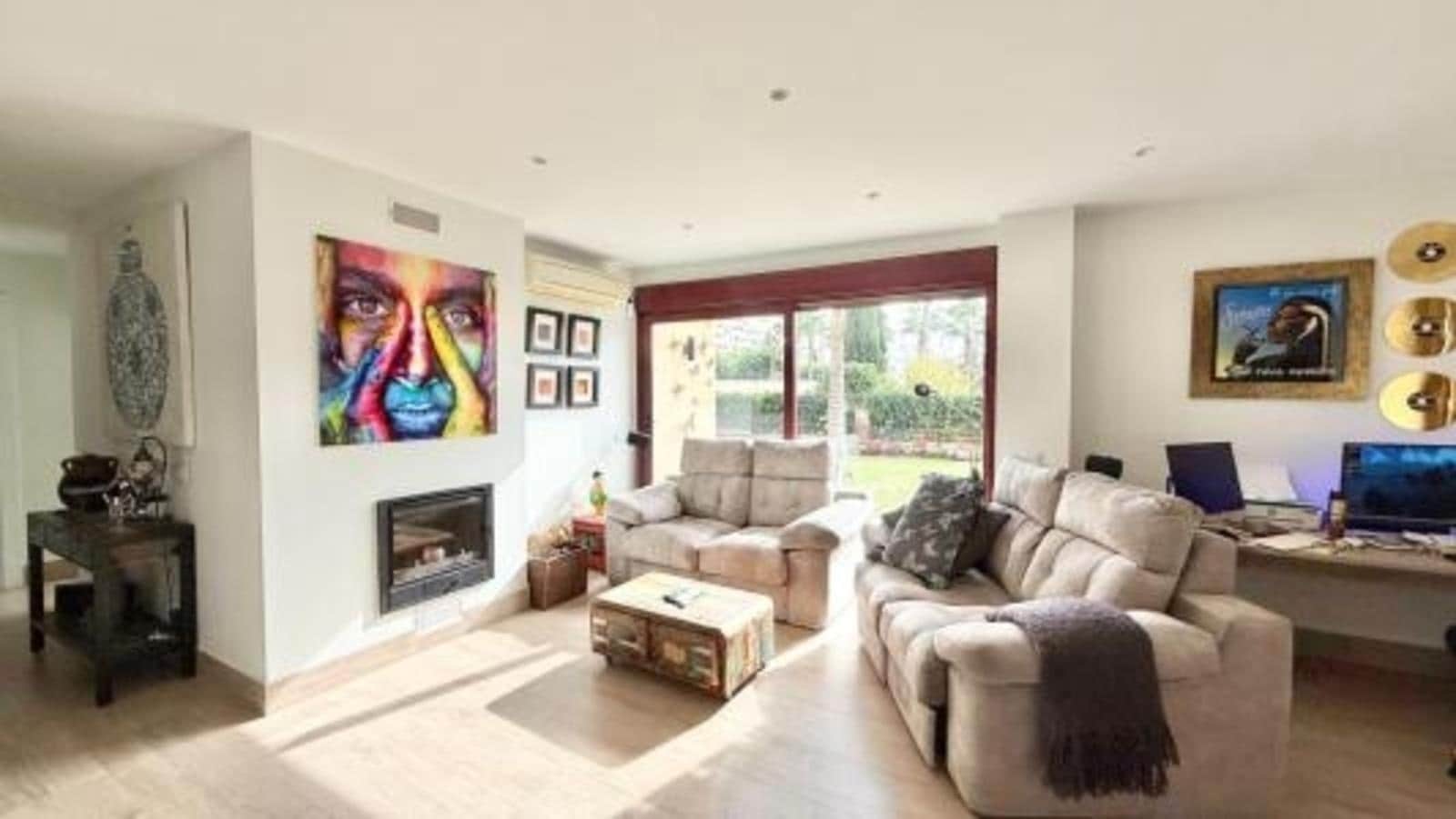 3 sypialnia Willa na sprzedaż w Los Flamingos z basenem garażem - 597 000 € (Ref: 8686314)