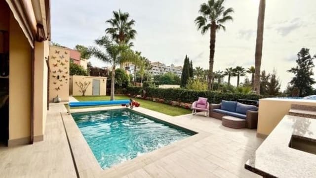 3 sypialnia Willa na sprzedaż w Los Flamingos, Benahavís z basenem garażem - 597 000 € (Ref: 8686314)