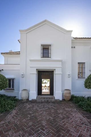 6 soverom Villa til salgs i Alto de los Monteros, Marbella med svømmebasseng garasje - € 3 990 000 (Ref: 8735555)