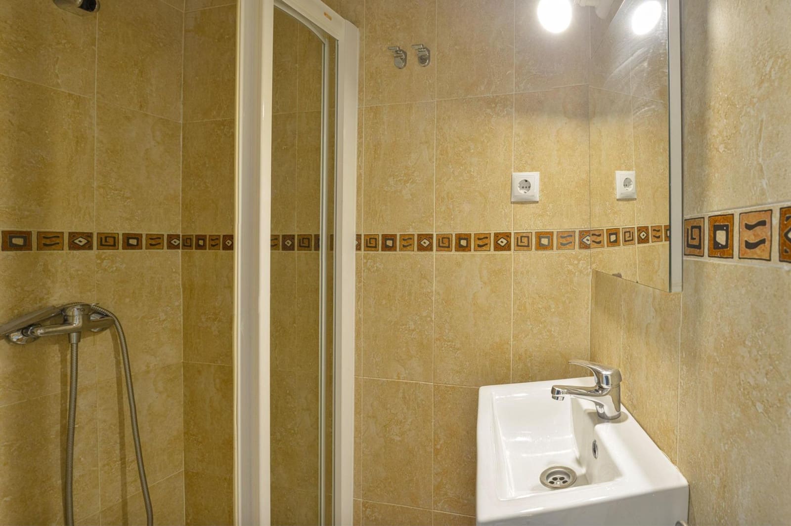 3 slaapkamer Flat te koop in Madrid stad - € 725.000 (Ref: 8737891)