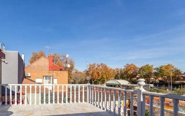 6 sovrum Villa till salu i Simancas, Madrid stad med pool garage - 1 200 000 € (Ref: 8760333)