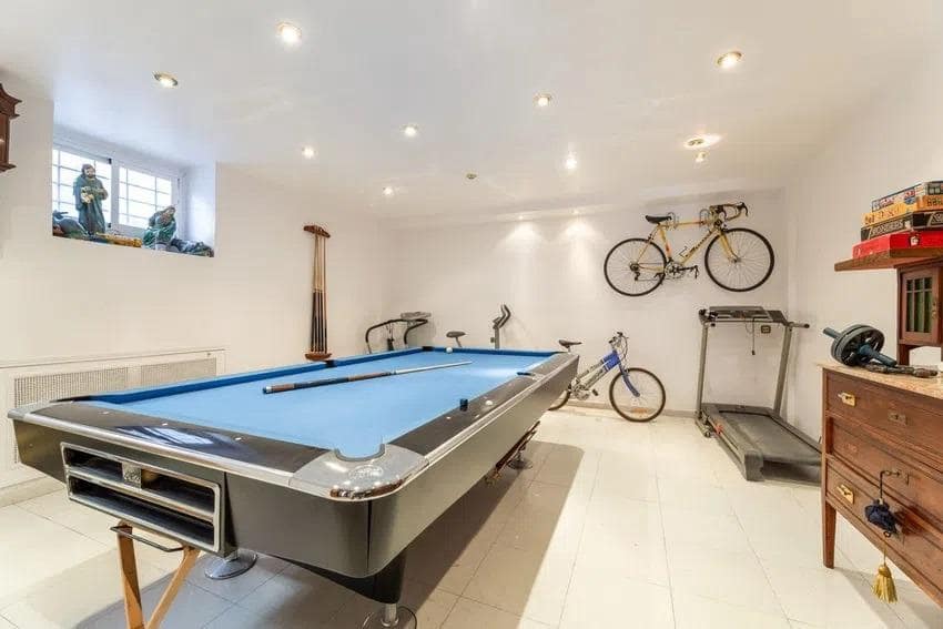 6 soveværelse Villa til salg i Madrid by med swimmingpool garage - € 1.200.000 (Ref: 8760333)