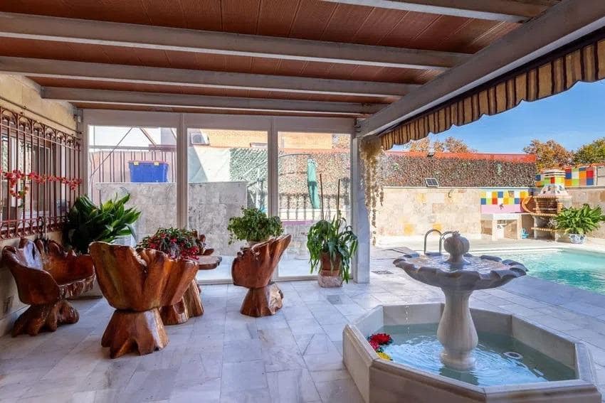 6 soveværelse Villa til salg i Madrid by med swimmingpool garage - € 1.200.000 (Ref: 8760333)