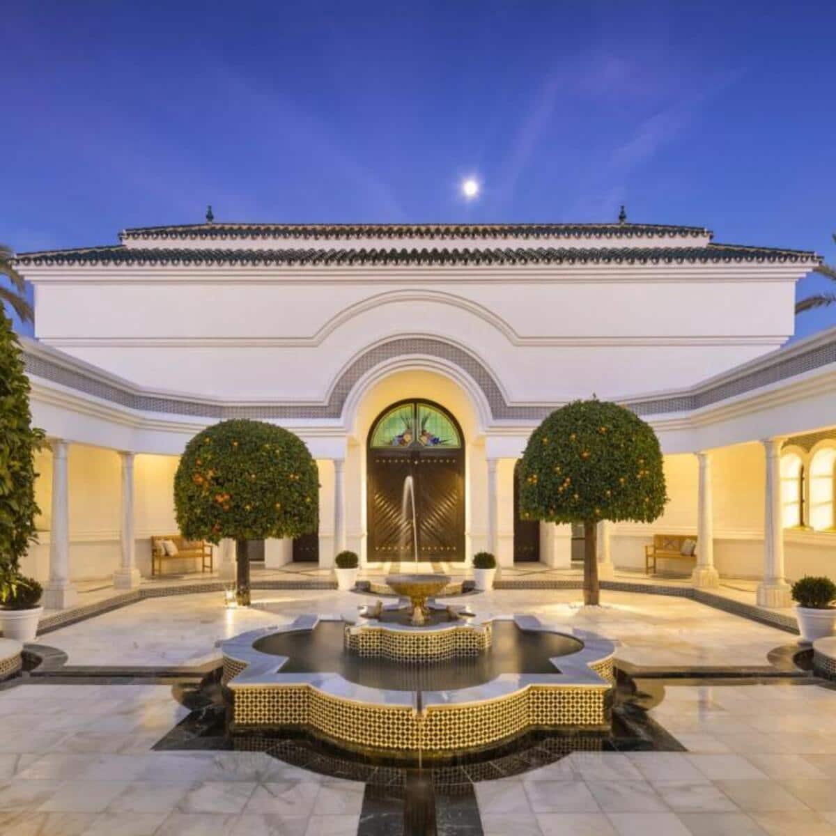 12 bedroom Villa for sale in Marbella with pool garage - € 10,850,000 (Ref: 8784015)