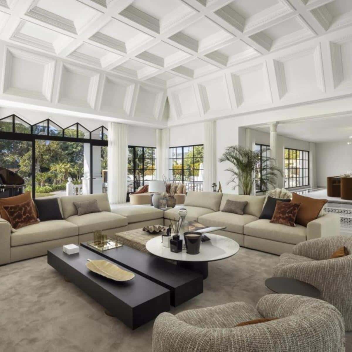 12 bedroom Villa for sale in Marbella with pool garage - € 10,850,000 (Ref: 8784015)