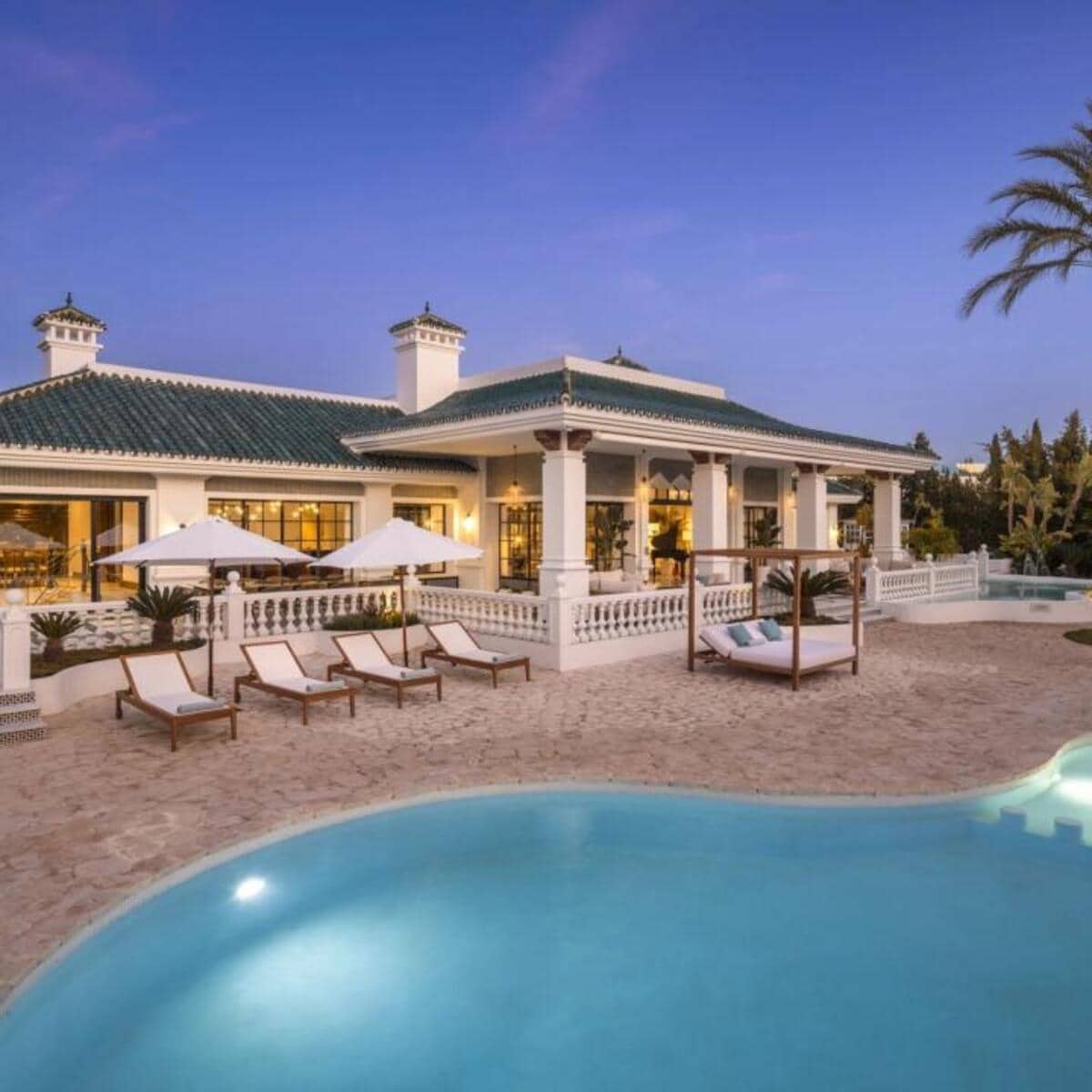12 bedroom Villa for sale in Marbella with pool garage - € 10,850,000 (Ref: 8784015)