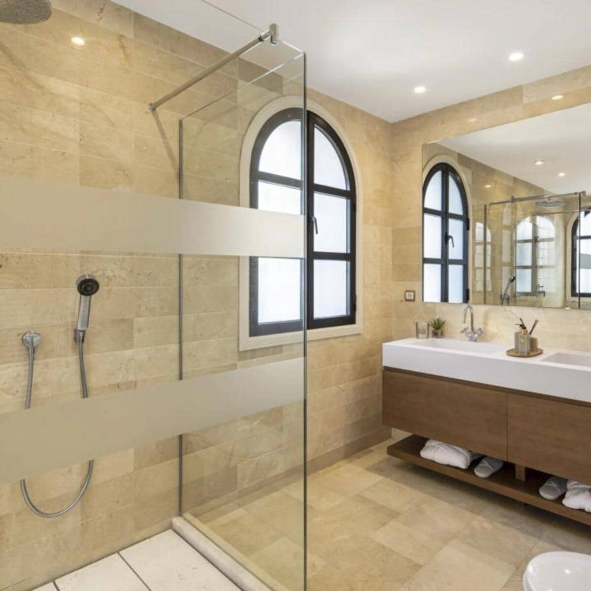 12 bedroom Villa for sale in Marbella with pool garage - € 10,850,000 (Ref: 8784015)