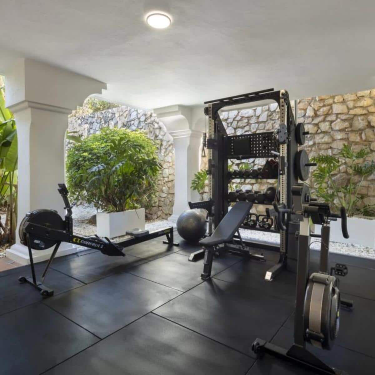 12 bedroom Villa for sale in Marbella with pool garage - € 10,850,000 (Ref: 8784015)