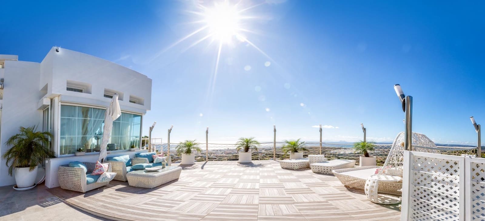 7 soverom Villa til salgs i Estepona med svømmebasseng garasje - € 4 840 000 (Ref: 8813166)