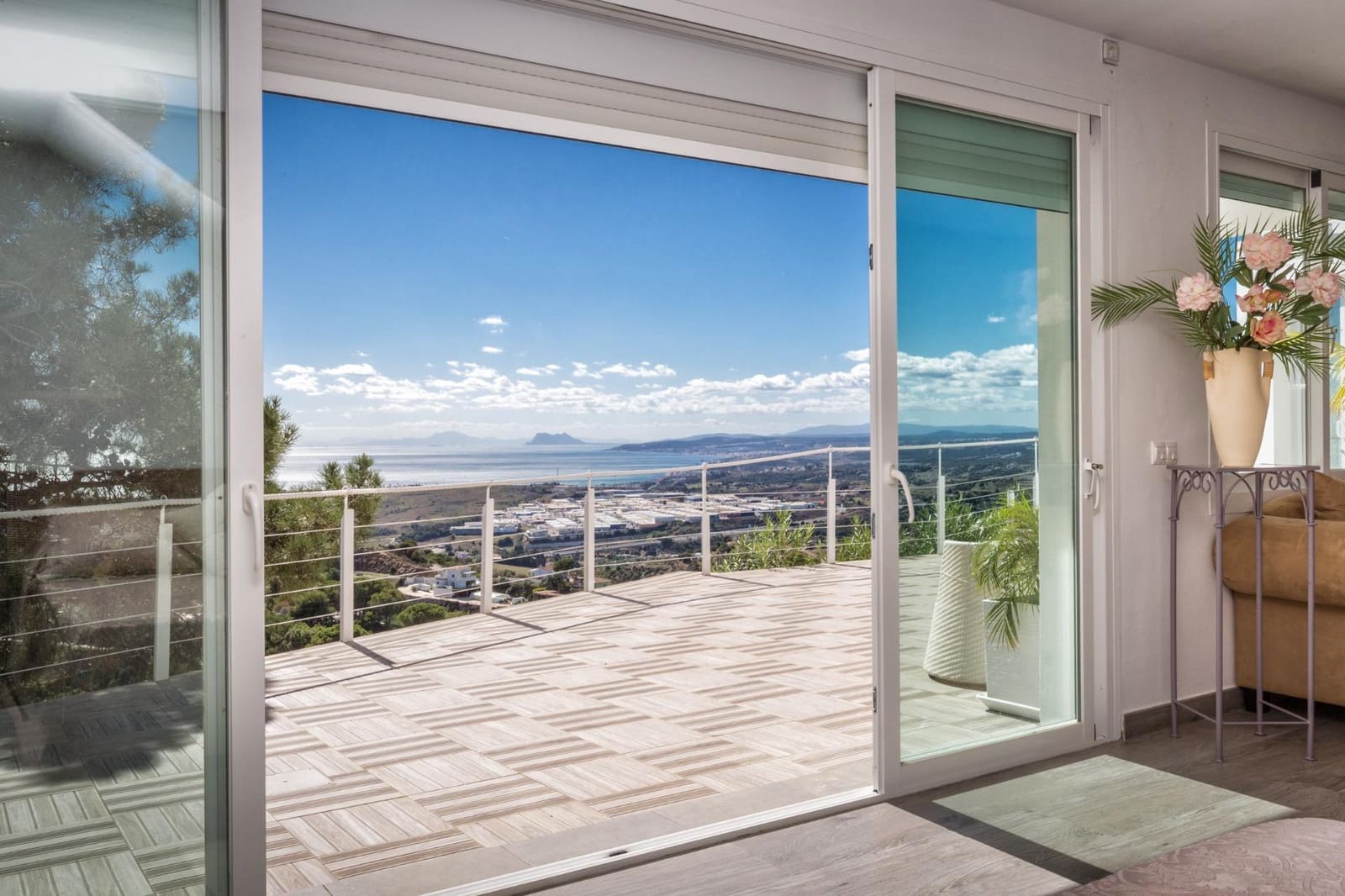 7 soverom Villa til salgs i Estepona med svømmebasseng garasje - € 4 840 000 (Ref: 8813166)