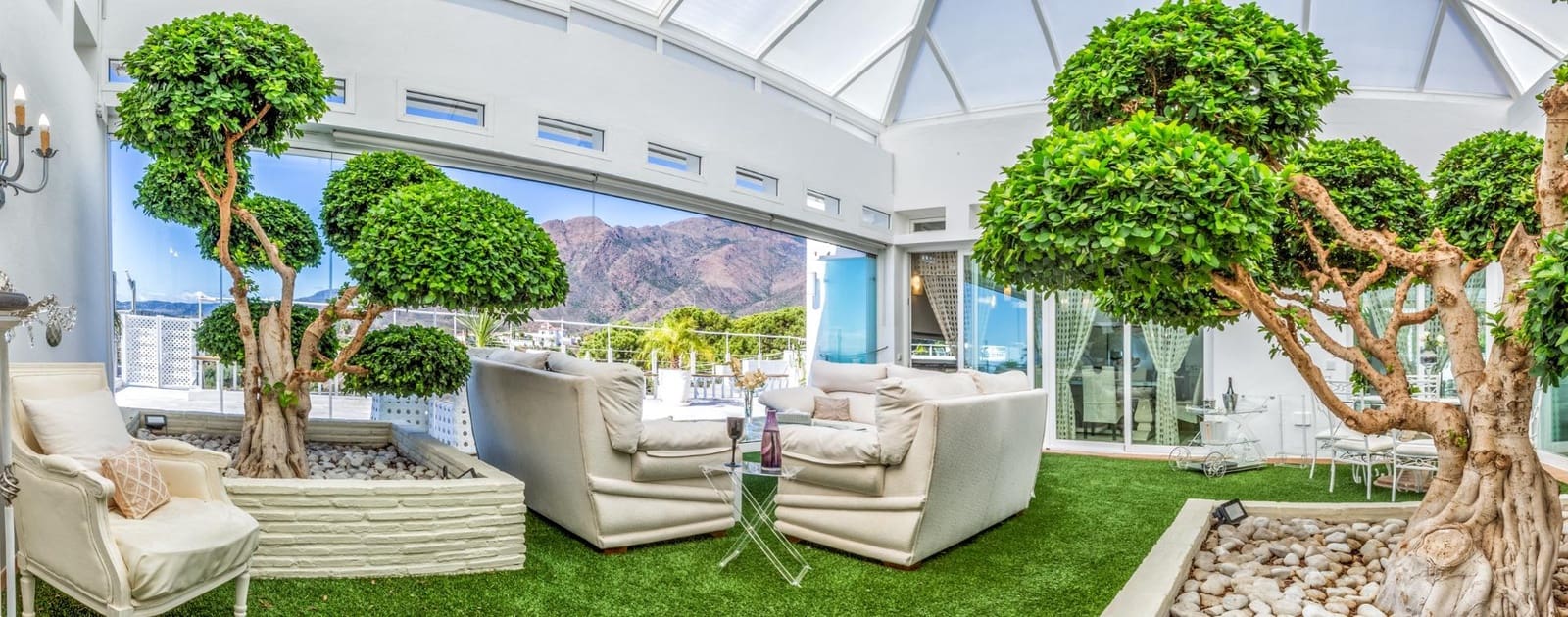 7 soverom Villa til salgs i Estepona med svømmebasseng garasje - € 4 840 000 (Ref: 8813166)