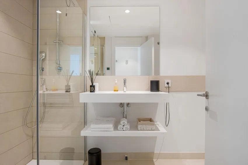 Apartamento de 2 habitaciones en Fuengirola en venta con piscina garaje - 699.000 € (Ref: 8813167)