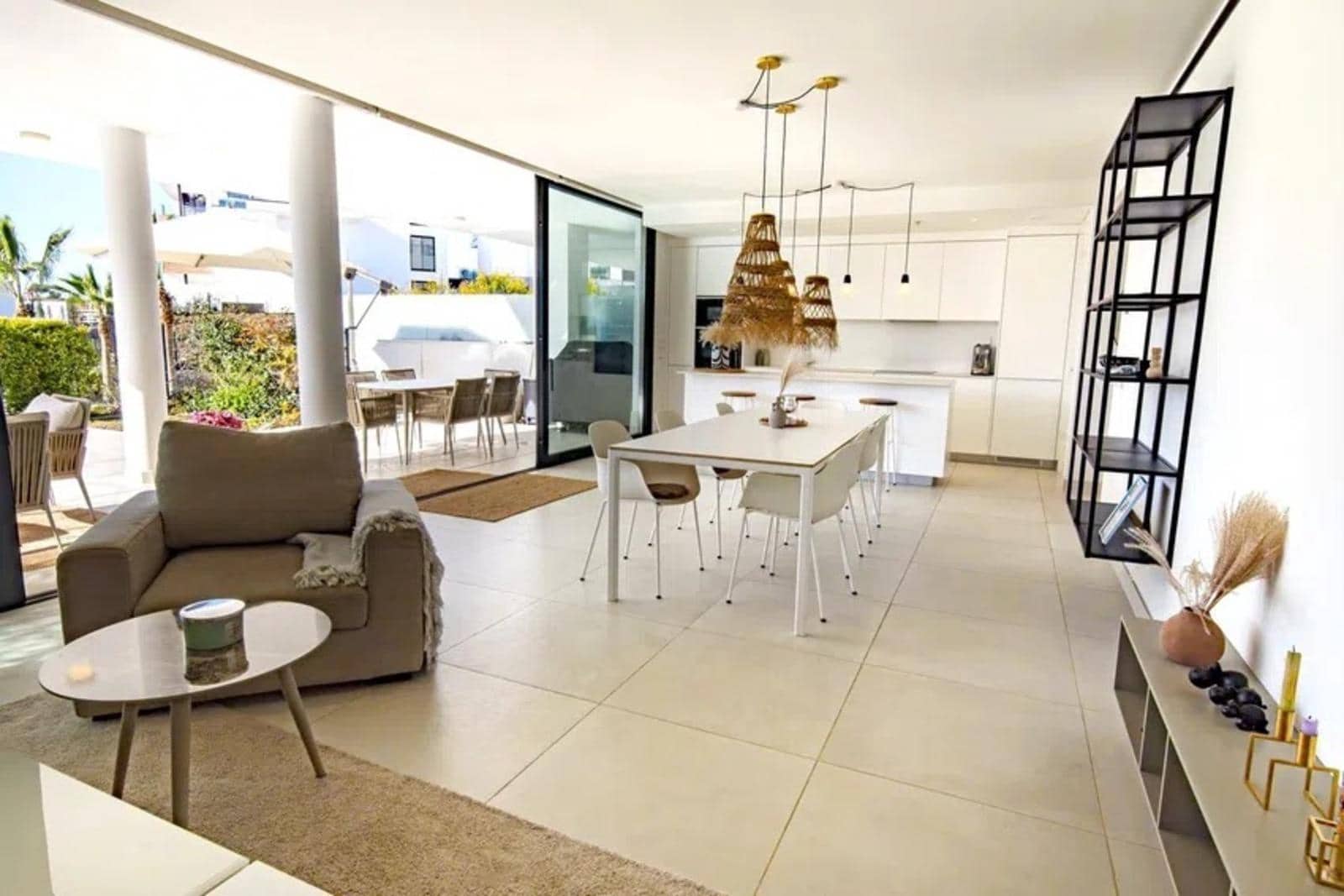 3 bedroom Flat for sale in Fuengirola with pool garage - € 834,000 (Ref: 8815929)
