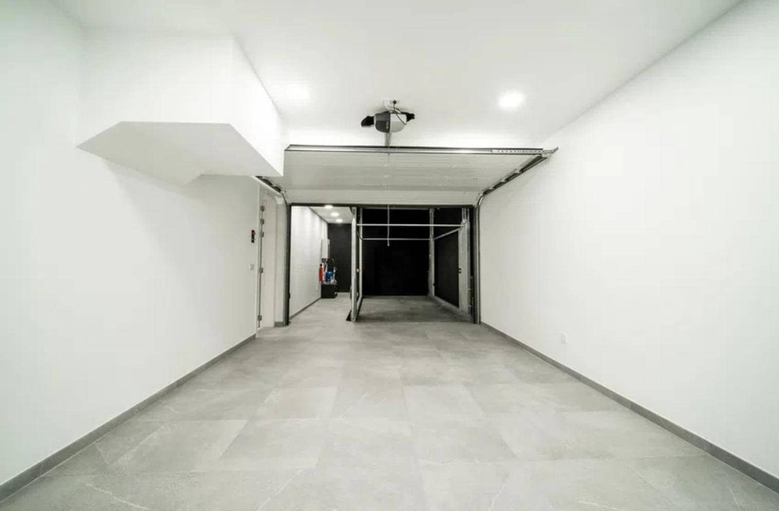 Chalet de 4 habitaciones en Marbella en venta con piscina garaje - 3.750.000 € (Ref: 8817904)