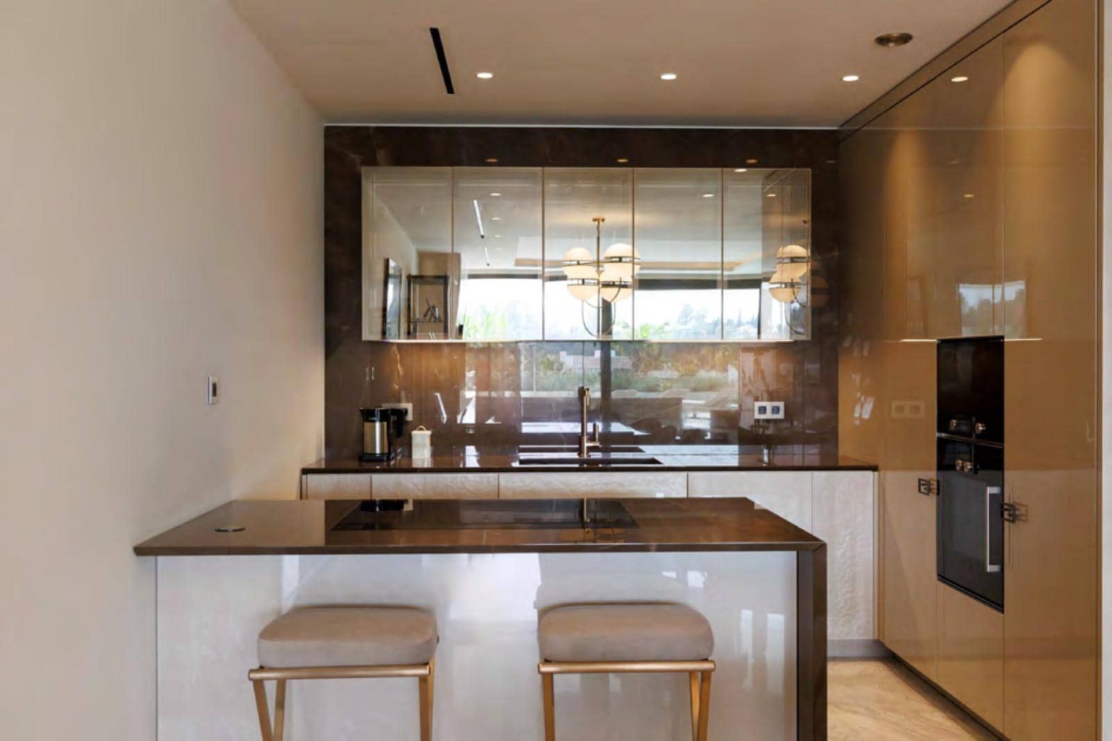 3 slaapkamer Penthouse te koop in Marbella met zwembad garage - € 4.750.000 (Ref: 8825319)