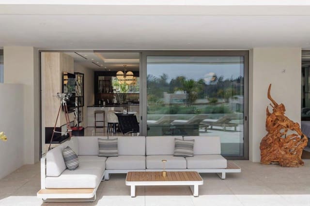 3 slaapkamer Penthouse te koop in Marbella met zwembad garage - € 4.750.000 (Ref: 8825319)