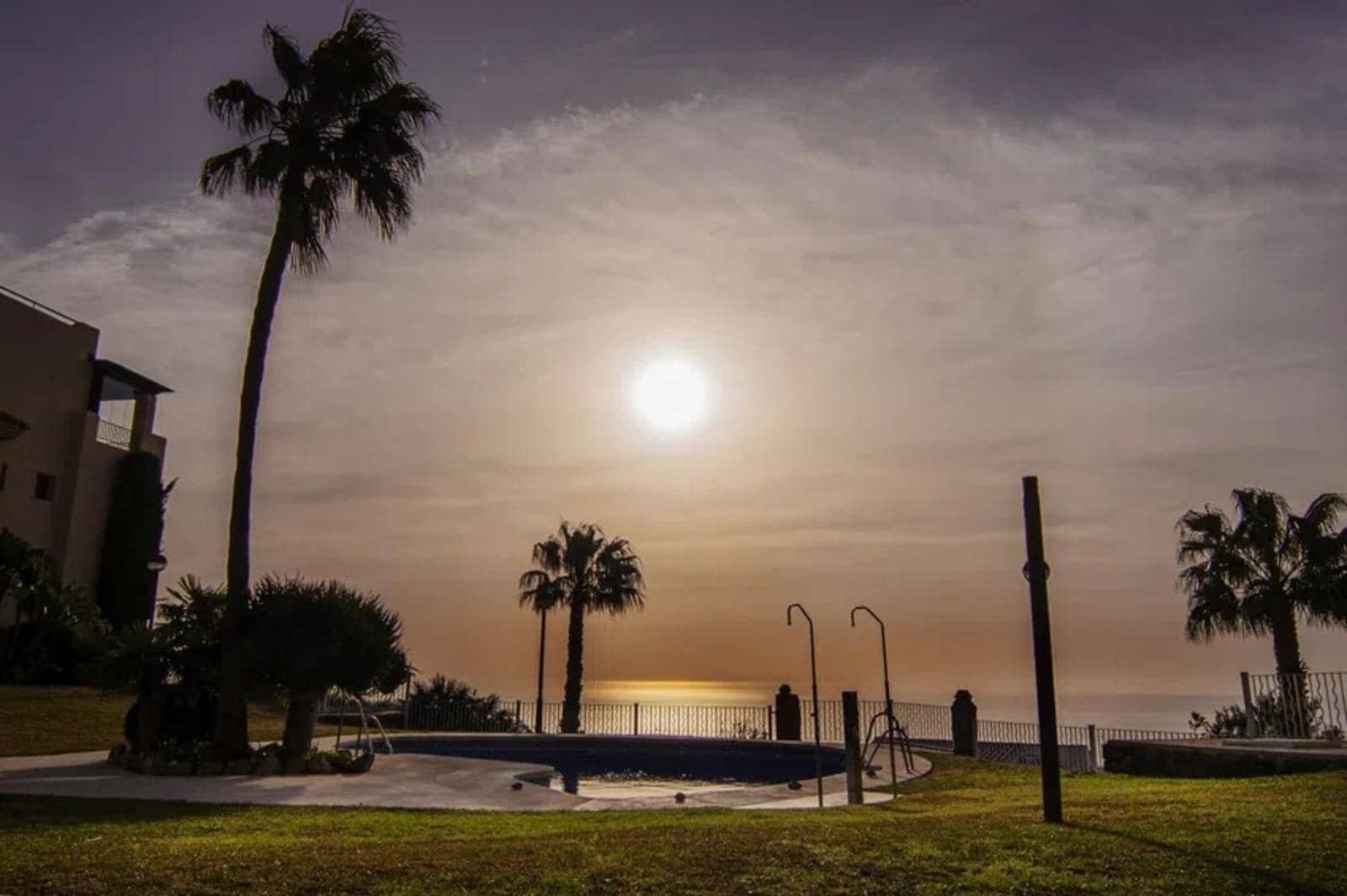 2 bedroom Apartment for sale in Benalmadena with pool garage - € 399,000 (Ref: 8825326)