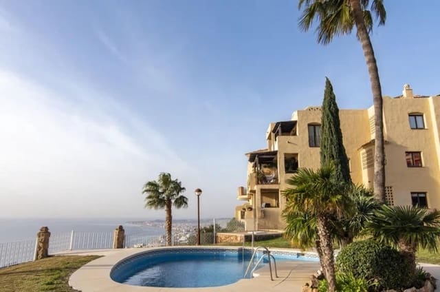 2 makuuhuone Huoneisto myytävänä paikassa Benalmádena mukana uima-altaan 
autotalli - 399 000 € (Ref: 8825326)