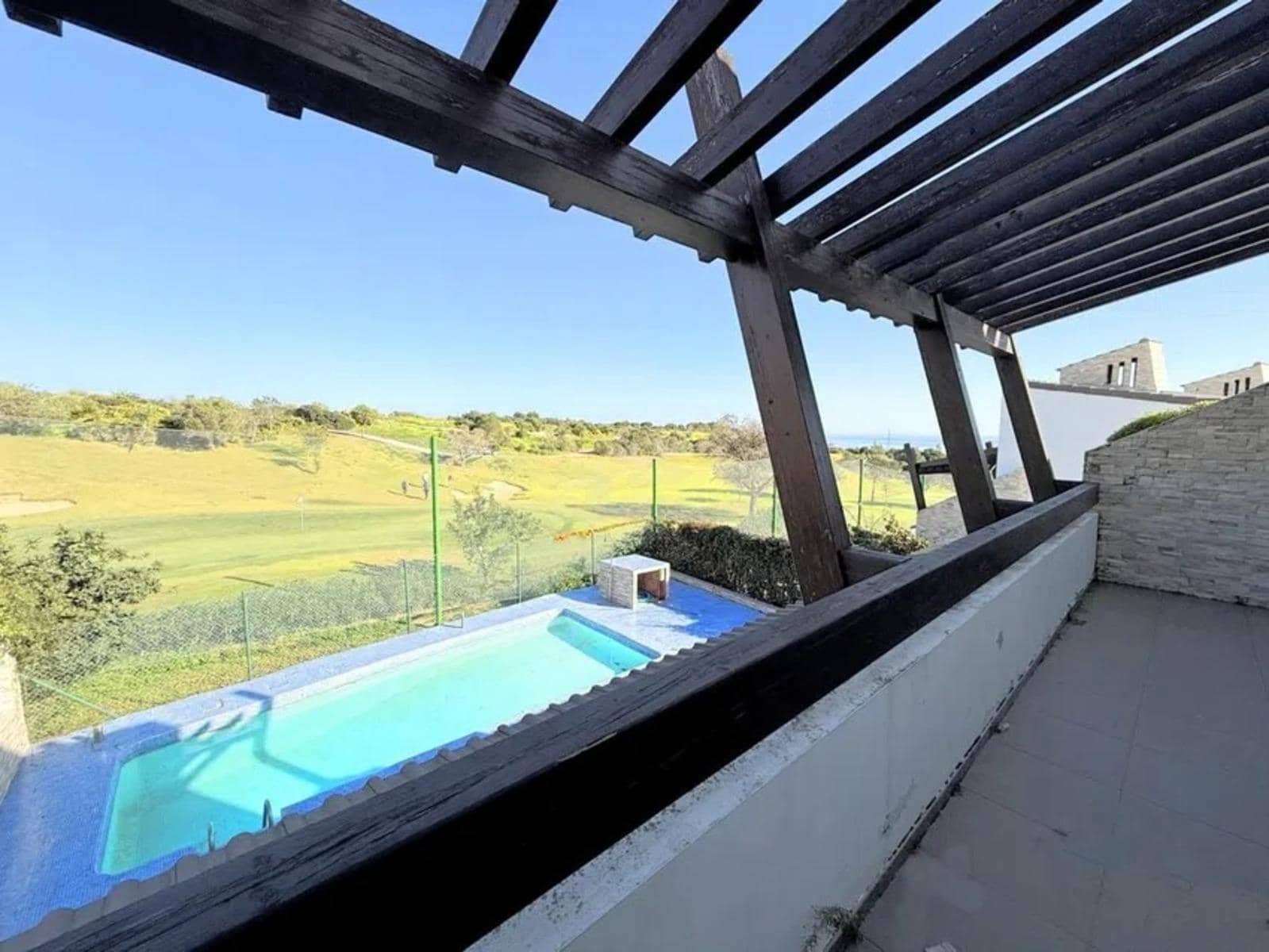 6 soverom Villa til salgs i Estepona med svømmebasseng garasje - € 950 000 (Ref: 8825327)