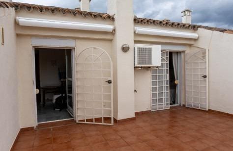 Ático de 3 habitaciones en Marbella en venta con piscina garaje - 769.000 € (Ref: 8827628)