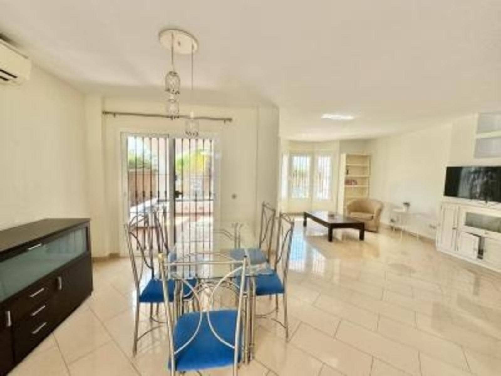 Piso de 3 habitaciones en Nueva Andalucia en venta con piscina - 446.250 € (Ref: 8827629)