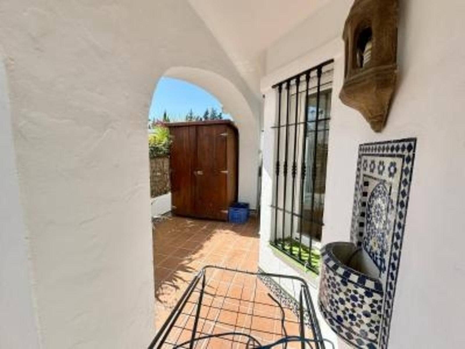 Piso de 3 habitaciones en Nueva Andalucia en venta con piscina - 446.250 € (Ref: 8827629)