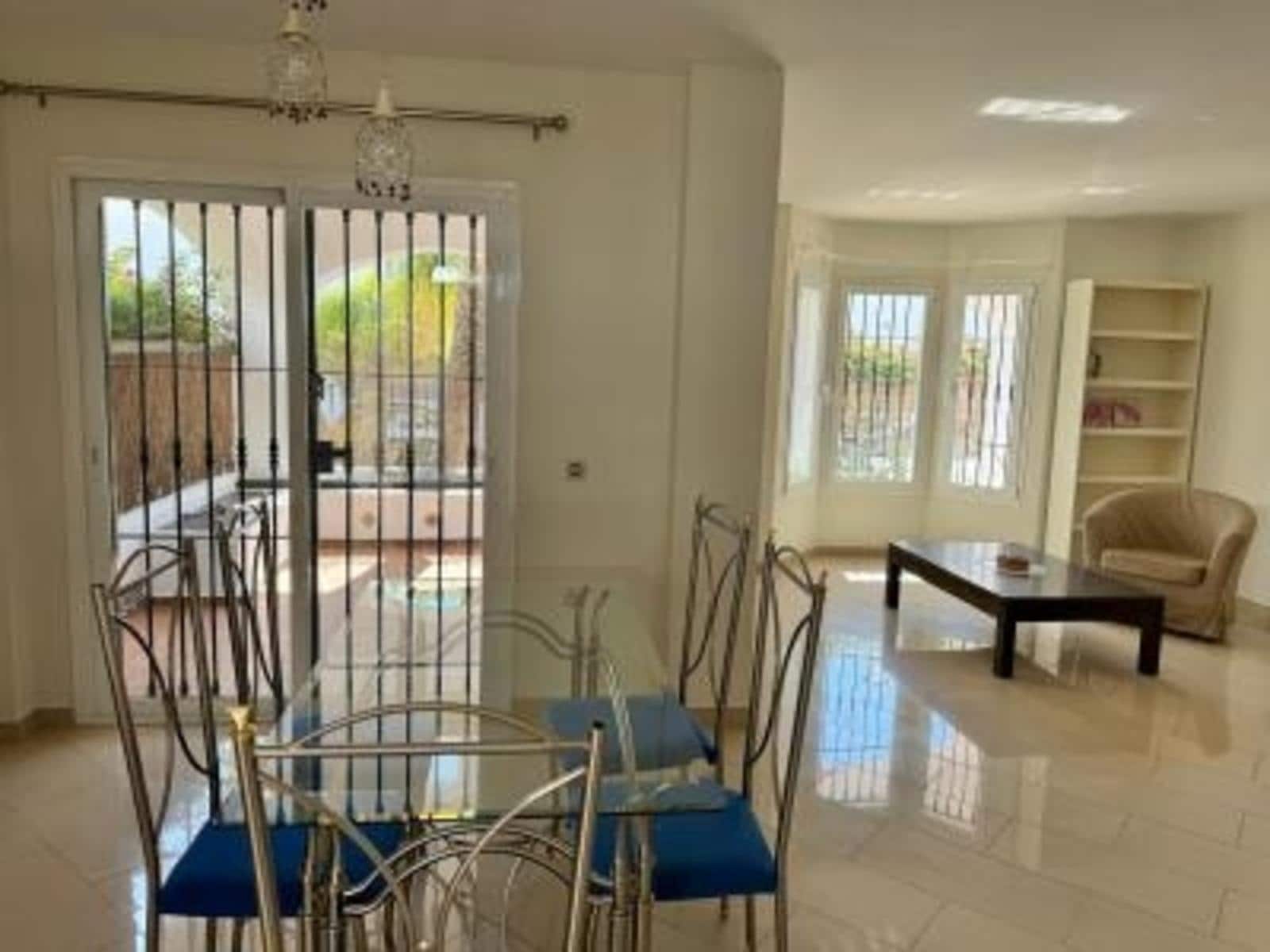Piso de 3 habitaciones en Nueva Andalucia en venta con piscina - 446.250 € (Ref: 8827629)