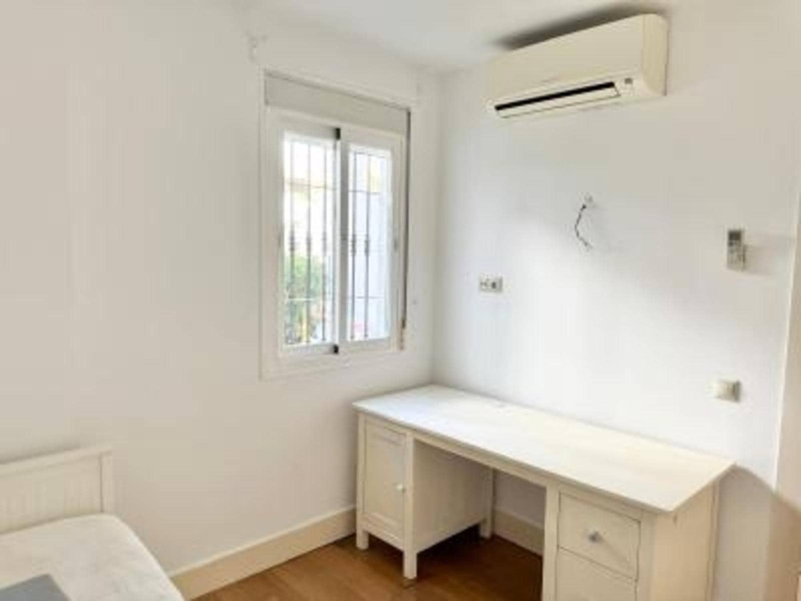 Piso de 3 habitaciones en Nueva Andalucia en venta con piscina - 446.250 € (Ref: 8827629)