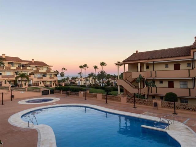 Apartamento de 2 habitaciones en Mijas en venta con piscina garaje - 325.000 € (Ref: 8839177)