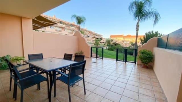 Apartamento de 2 habitaciones en Mijas en venta con piscina garaje - 325.000 € (Ref: 8839177)