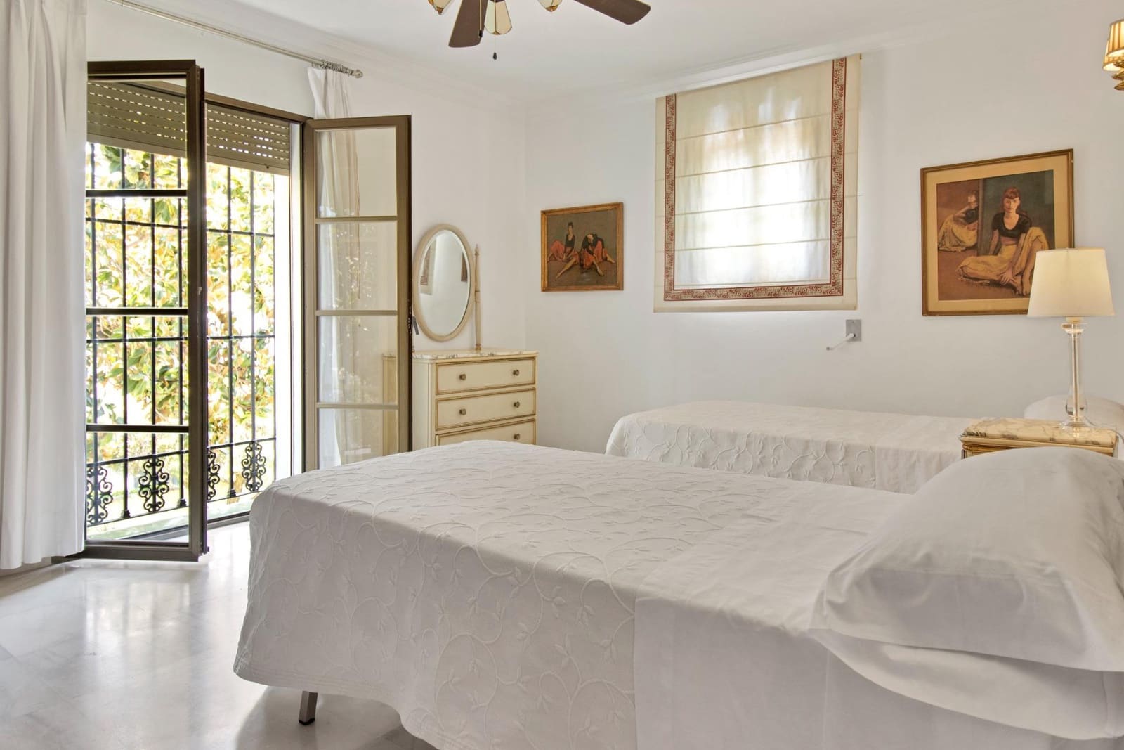 Chalet de 5 habitaciones en Marbella en venta con piscina garaje - 2.700.000 € (Ref: 8843349)