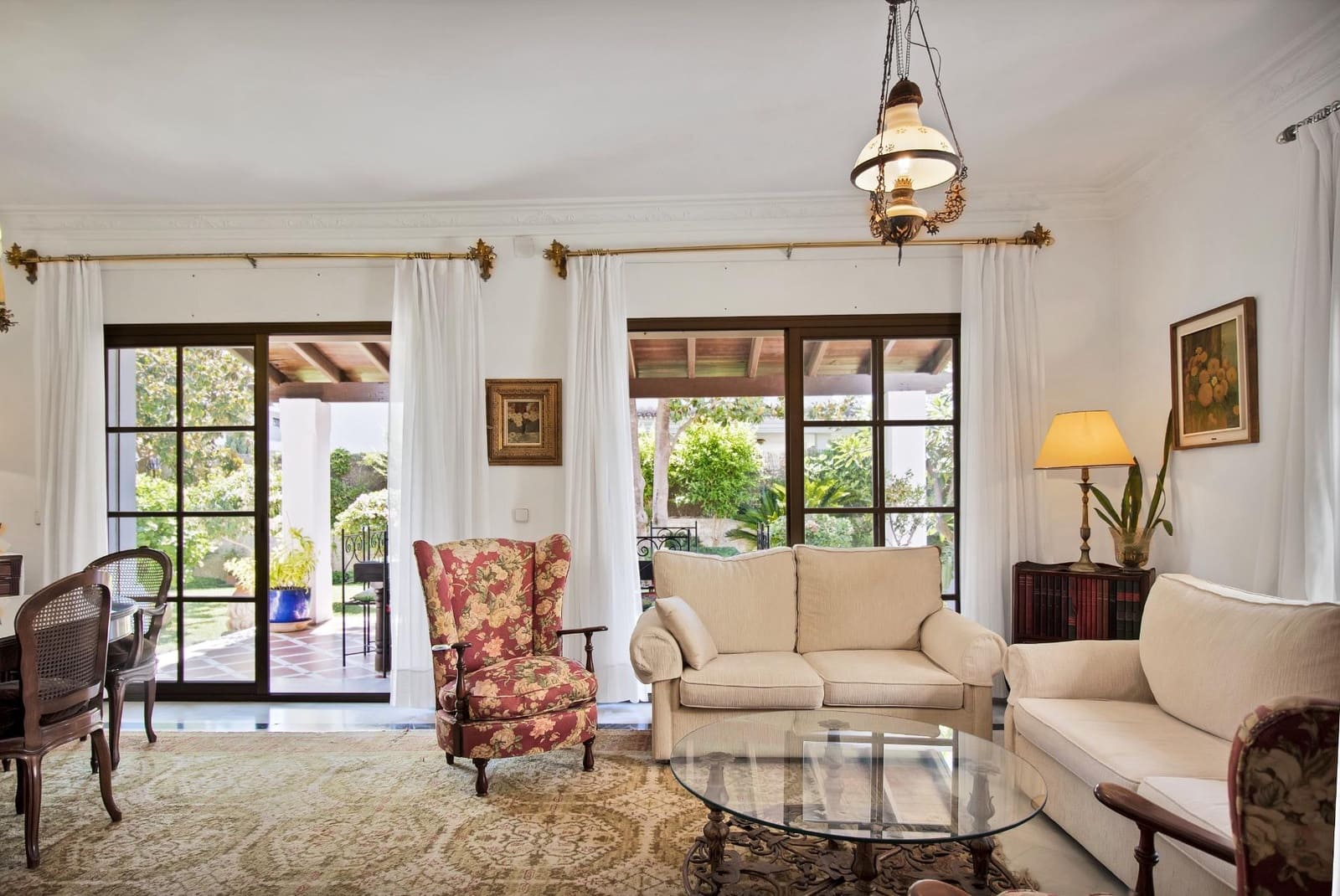 Chalet de 5 habitaciones en Marbella en venta con piscina garaje - 2.700.000 € (Ref: 8843349)