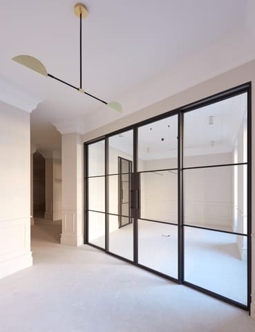 Kommersiell til salgs i Chamberí, Madrid by - € 1 500 000 (Ref: 8849649)