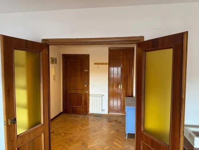 4 bedroom Penthouse for sale in Vista Alegre, Madrid city with pool garage - € 480,000 (Ref: 8851747)