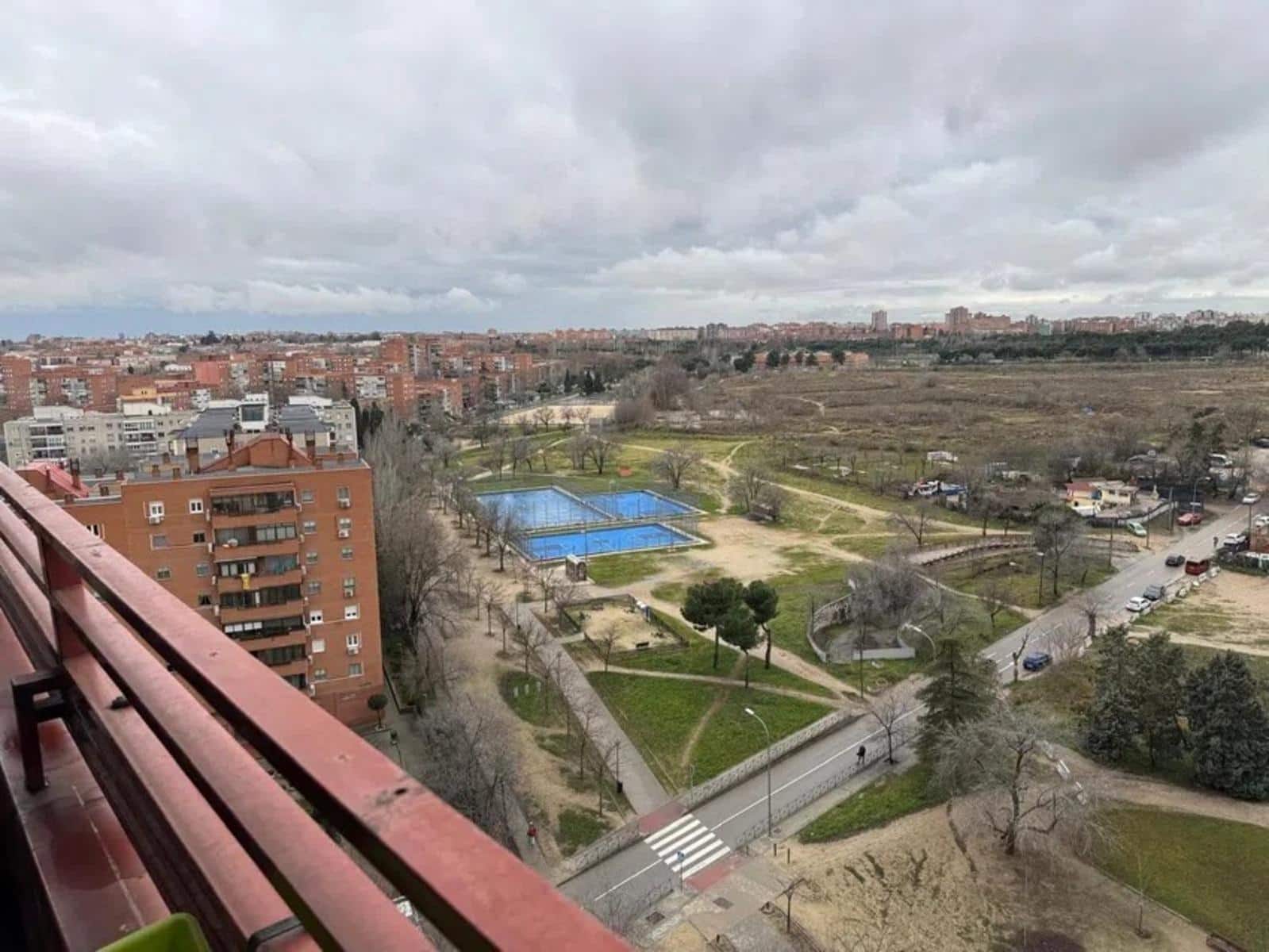 4 soveværelse Penthouse til salg i Madrid by med swimmingpool garage - € 480.000 (Ref: 8851747)
