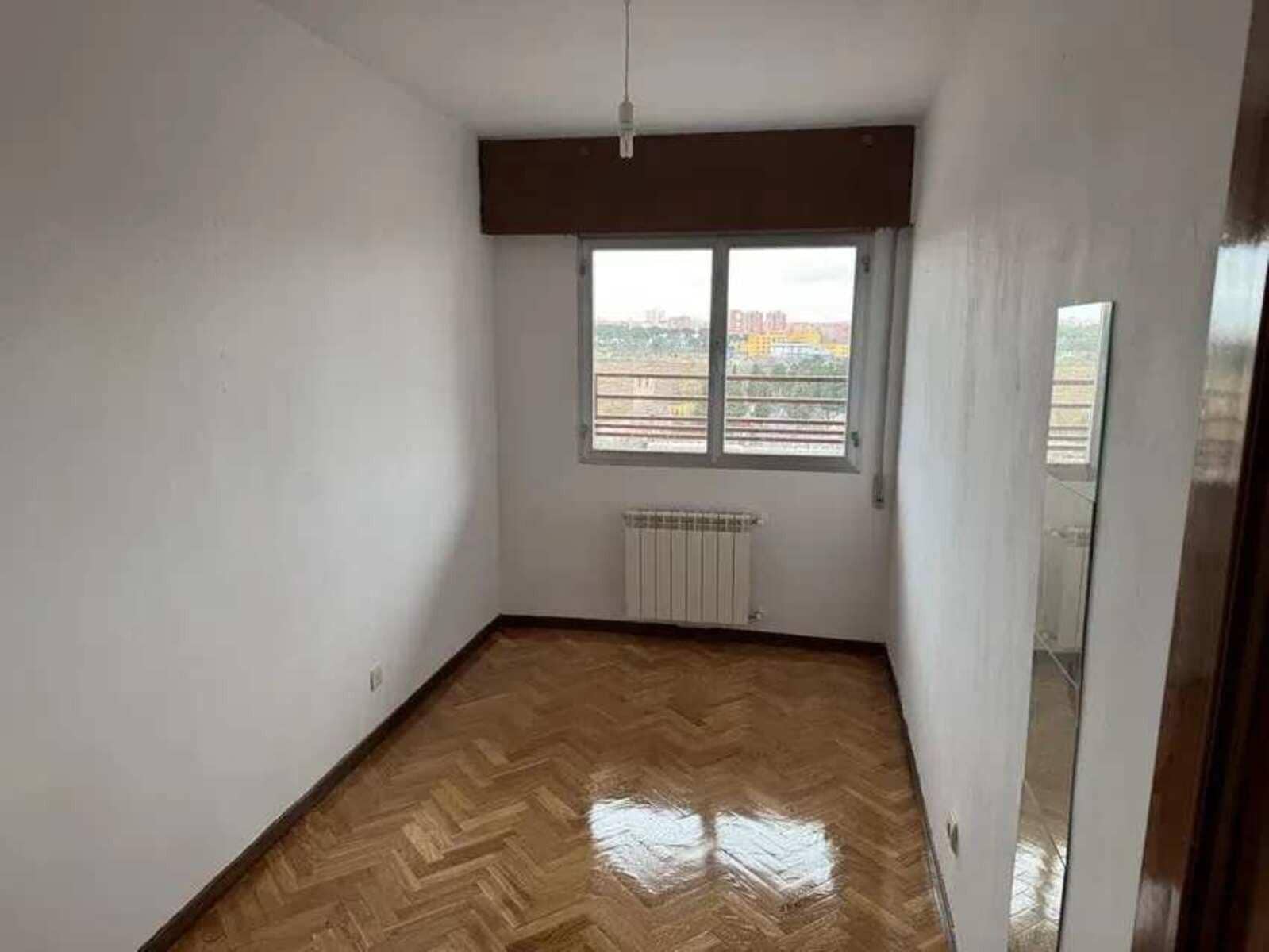 4 soveværelse Penthouse til salg i Madrid by med swimmingpool garage - € 480.000 (Ref: 8851747)