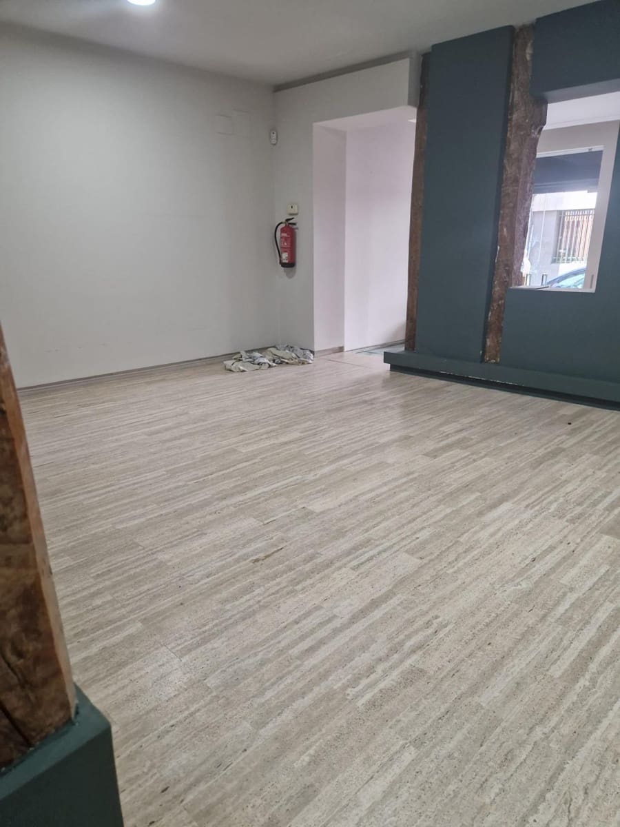 Erhverv til salg i Madrid by - € 1.050.000 (Ref: 8855138)