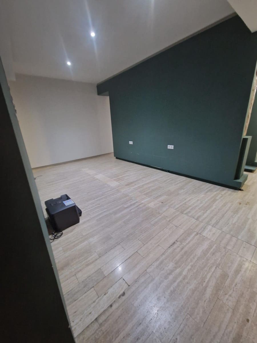 Erhverv til salg i Madrid by - € 1.050.000 (Ref: 8855138)