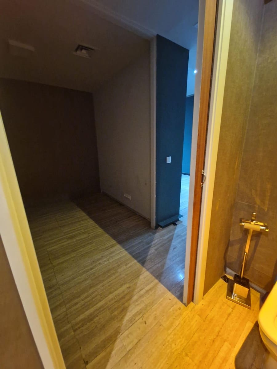 Erhverv til salg i Madrid by - € 1.050.000 (Ref: 8855138)