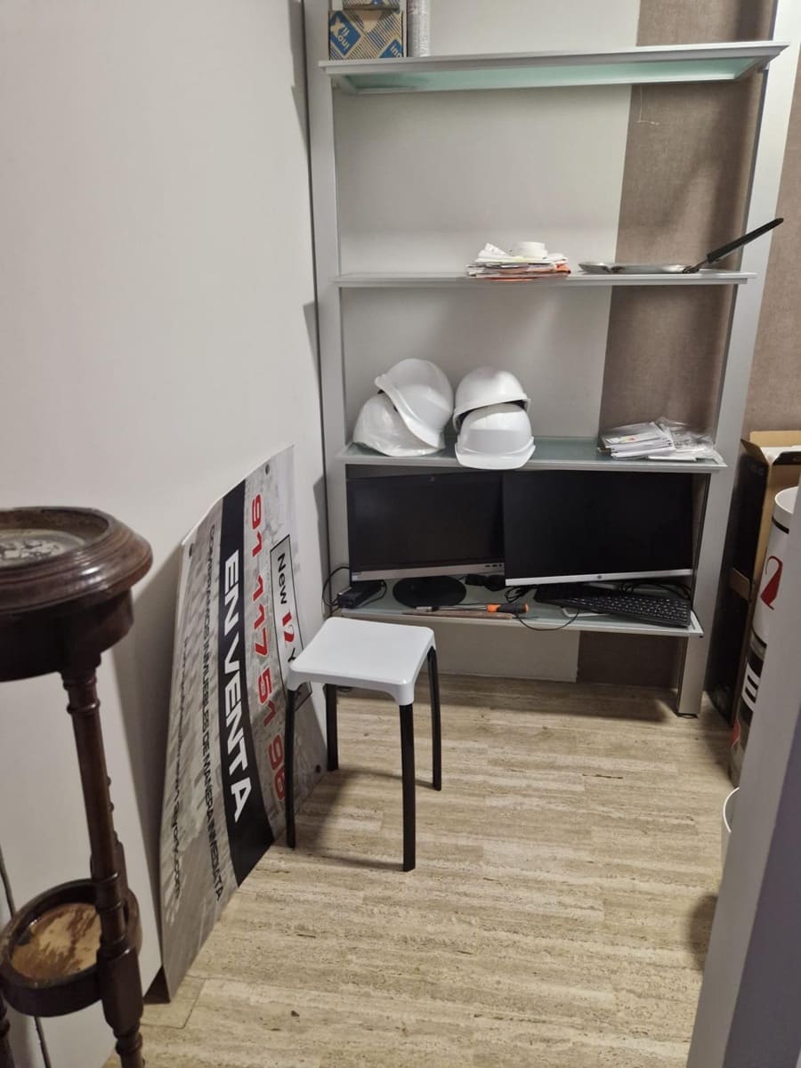 Erhverv til salg i Madrid by - € 1.050.000 (Ref: 8855138)