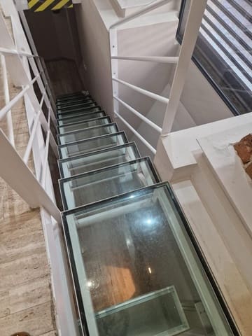 Kommersiell til salgs i Chamberí, Madrid by - € 1 050 000 (Ref: 8855138)