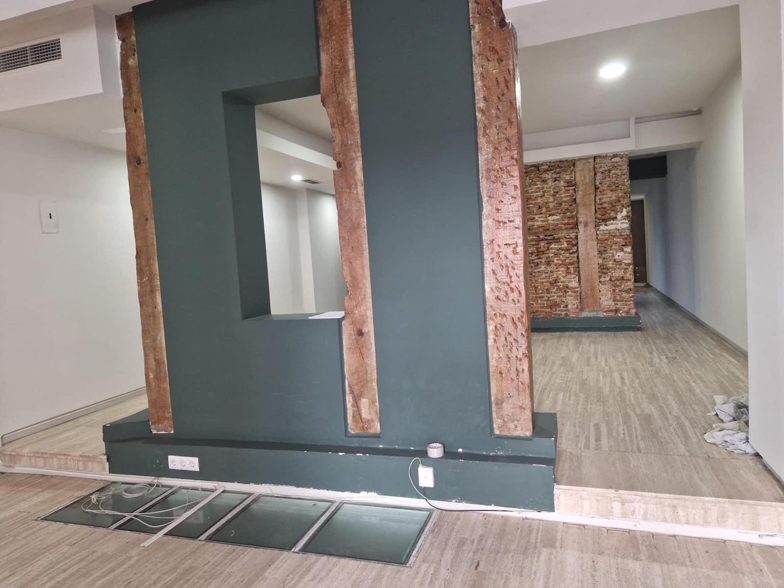 Erhverv til salg i Madrid by - € 1.050.000 (Ref: 8855138)