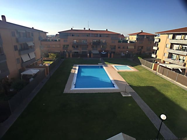 2 soveværelse Lejlighed til salg i Salamanca by med swimmingpool garage - € 229.000 (Ref: 8885986)