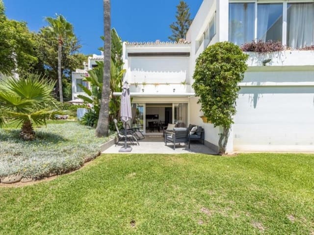 2 soverom Leilighet til salgs i Aloha Golf, Marbella med svømmebasseng garasje - € 495 000 (Ref: 8894970)