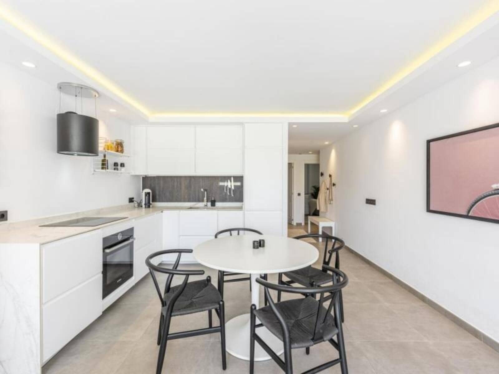 2 sypialnia Mieszkanie na sprzedaż w Aloha Golf z basenem garażem - 495 000 € (Ref: 8894970)