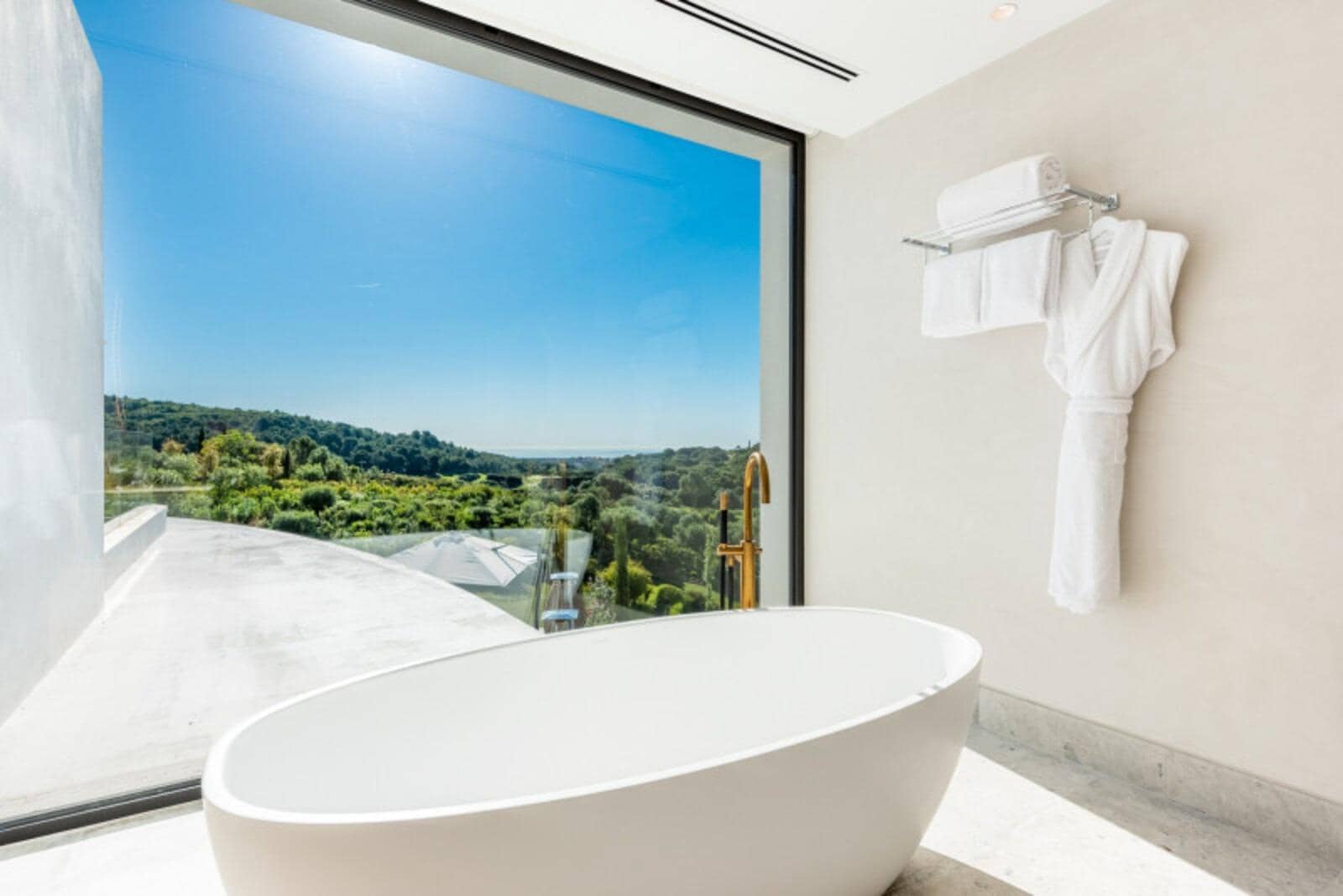 5 sypialnia Willa na sprzedaż w Sotogrande z basenem garażem - 13 900 000 € (Ref: 8896853)