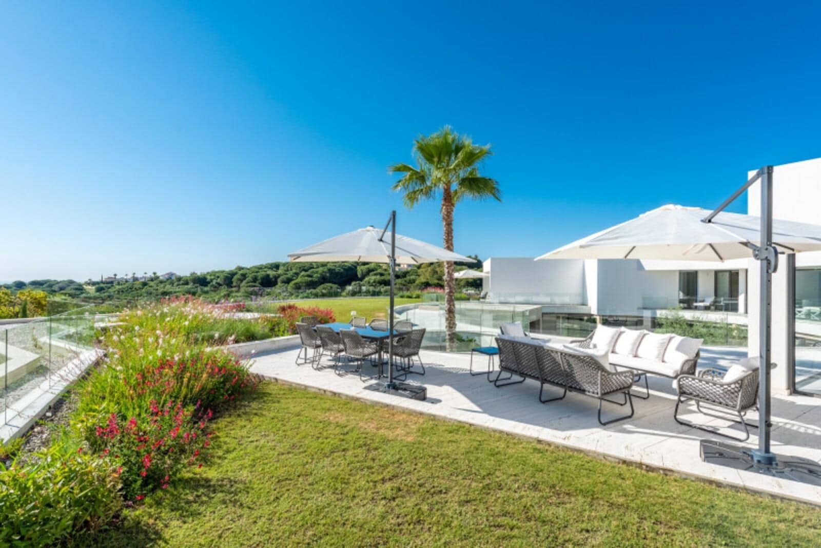 5 sypialnia Willa na sprzedaż w Sotogrande z basenem garażem - 13 900 000 € (Ref: 8896853)