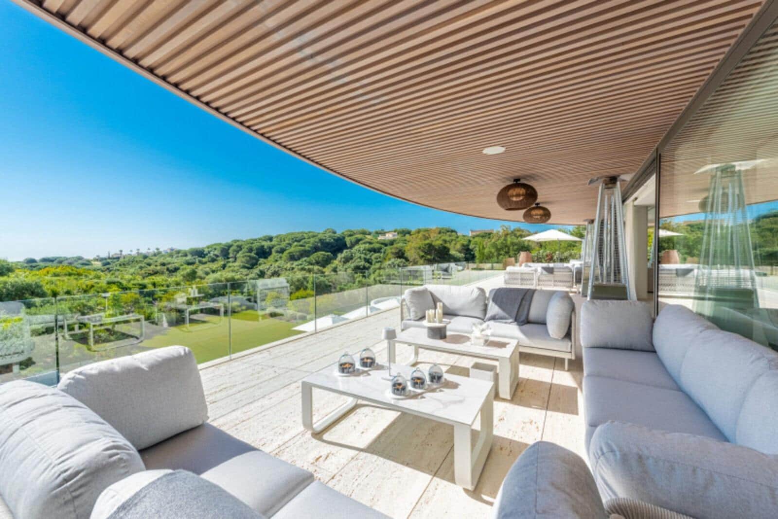 5 sypialnia Willa na sprzedaż w Sotogrande z basenem garażem - 13 900 000 € (Ref: 8896853)