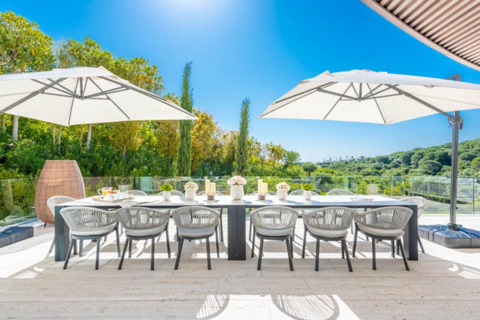 5 sypialnia Willa na sprzedaż w Sotogrande z basenem garażem - 13 900 000 € (Ref: 8896853)