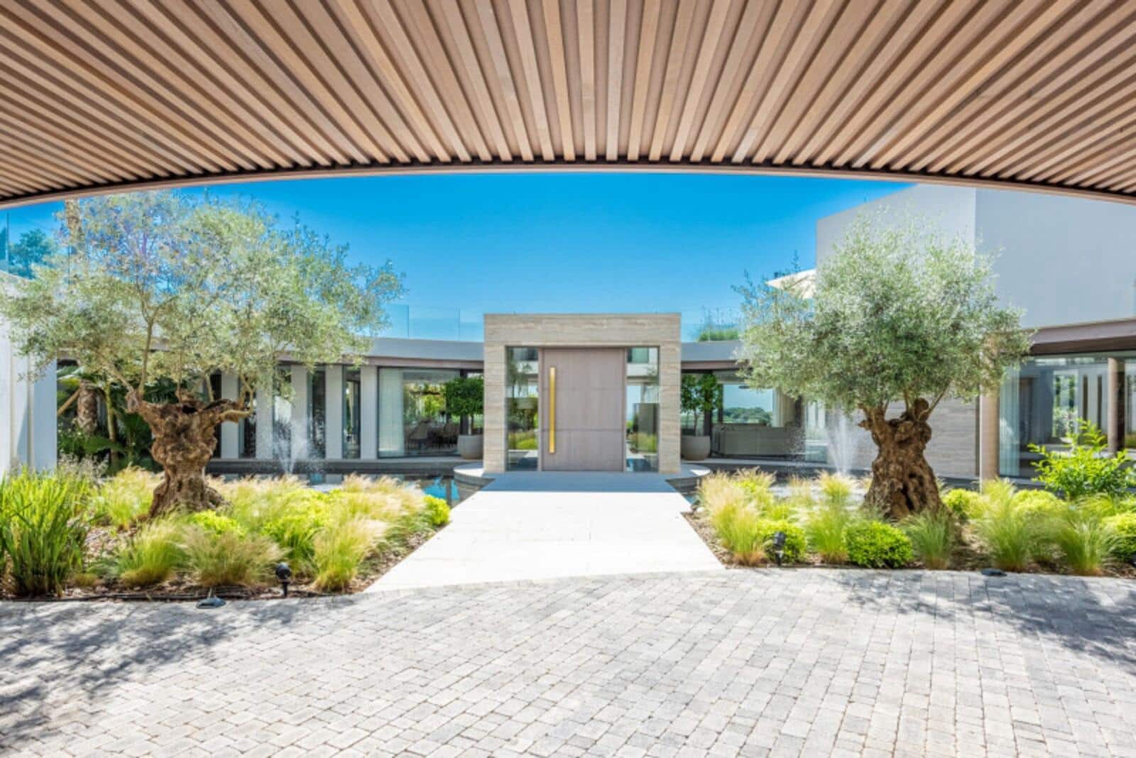 5 sypialnia Willa na sprzedaż w Sotogrande z basenem garażem - 13 900 000 € (Ref: 8896853)